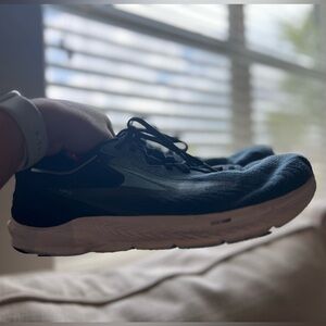 Altra Men's Athletic Shoes - Black and White